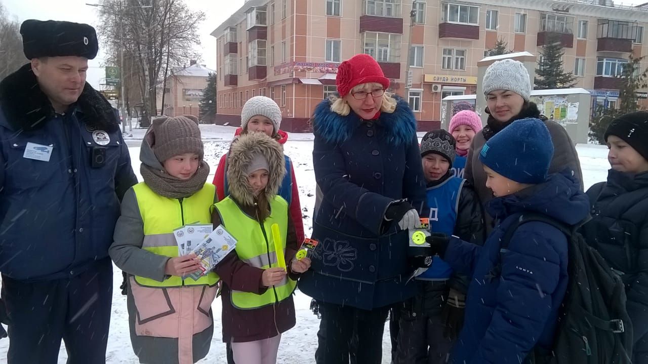 В Татарстане «юидовский десант» провел ликбез для пешеходов и водителей