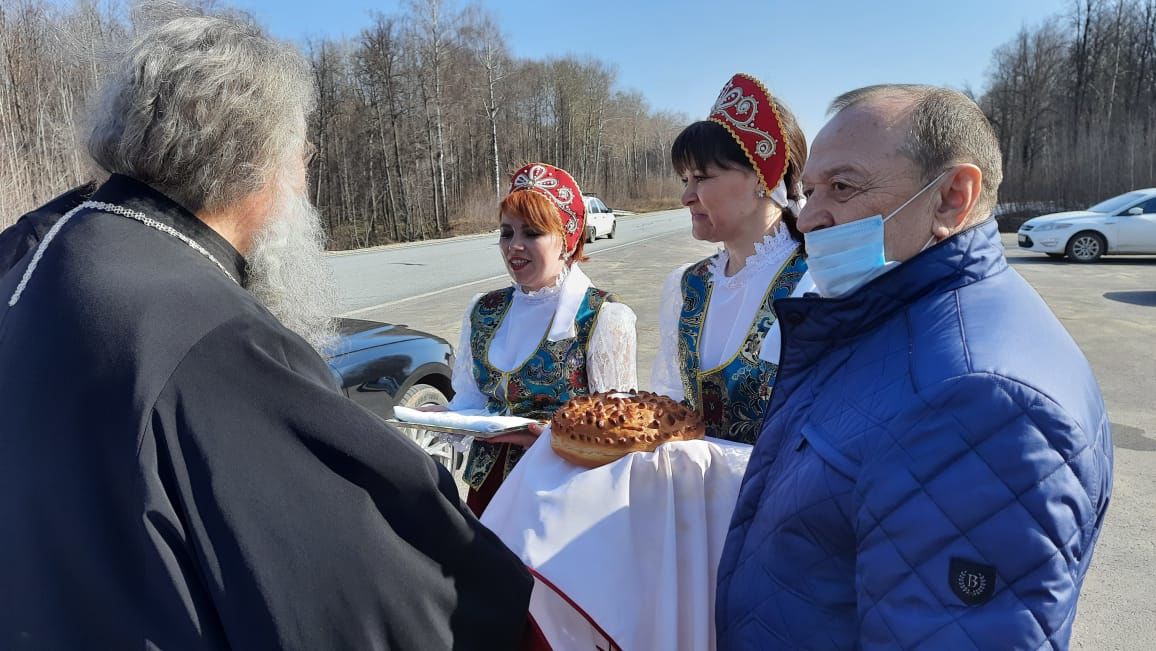 Казан һәм Татарстан митрополиты Кирилл - Теләчедә