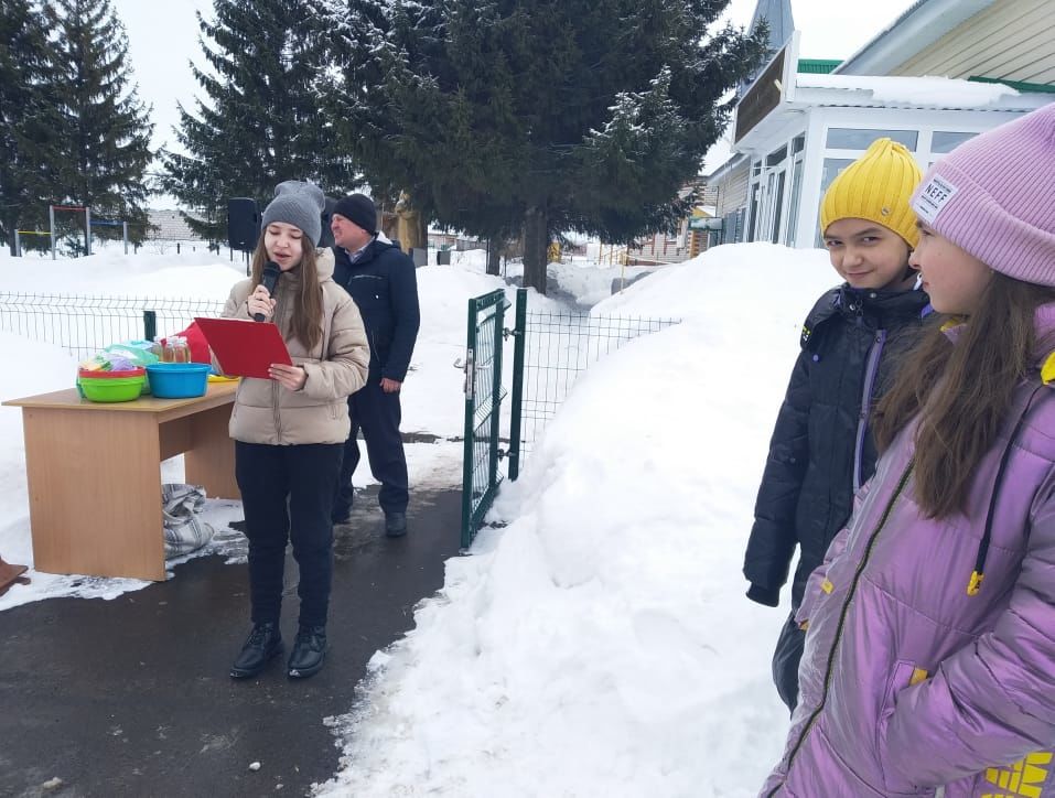 29 март көнне Казаклар авылы мәдәният хезмәткәрләре «Карга боткасы» бәйрәме үткәрде