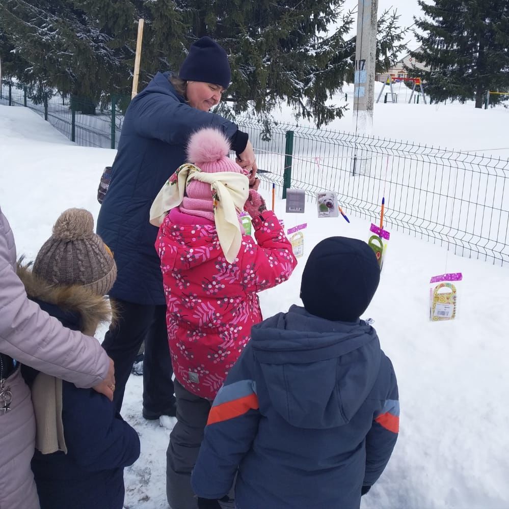 29 март көнне Казаклар авылы мәдәният хезмәткәрләре «Карга боткасы» бәйрәме үткәрде