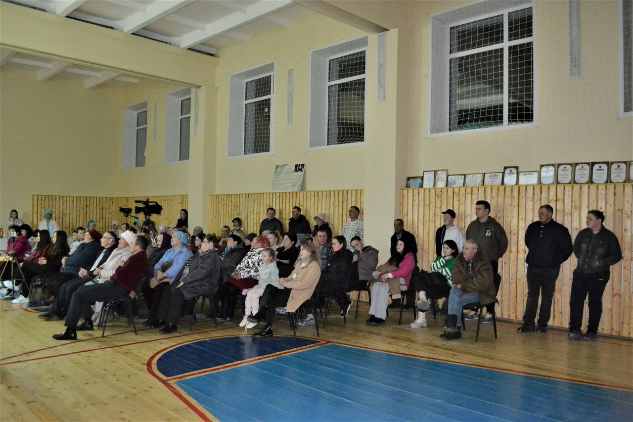 Әбде  авылы мәдәният йортында «Задоринка» вокаль ансамбленең юбилей концерты узды