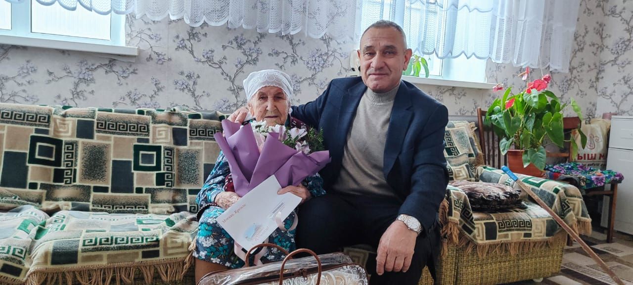 Тәбрикләделәр