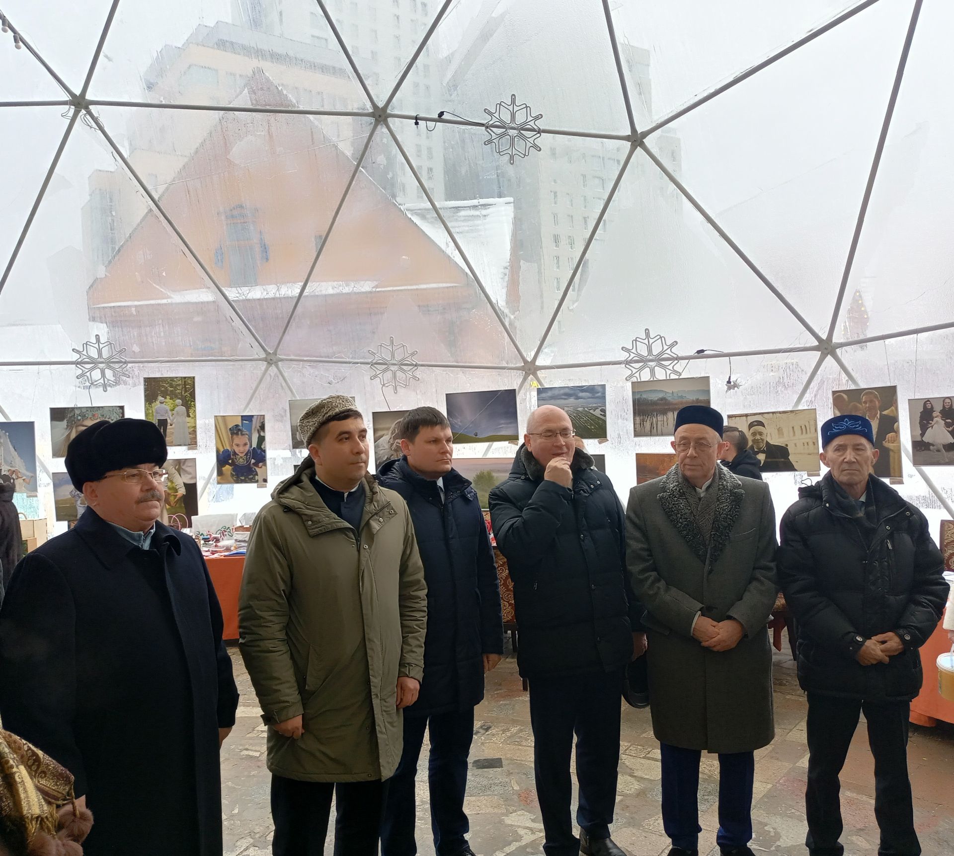 Бүген,  Казанның «Туган авылым» күңел ачу үзәгендә «Каз өмәсе» ярминкәсе үтте.