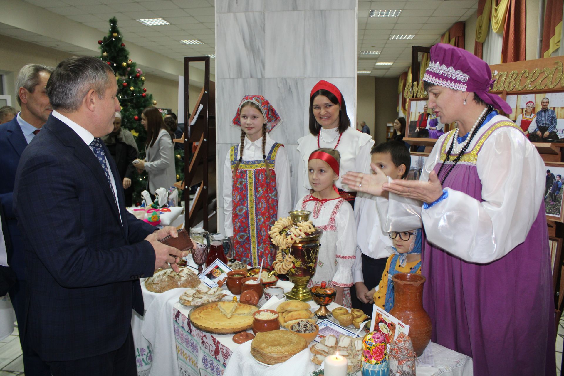 «Минем гаиләм - минем байлыгым» дип исемләнгән фестивальнең йомгаклау концерты узды