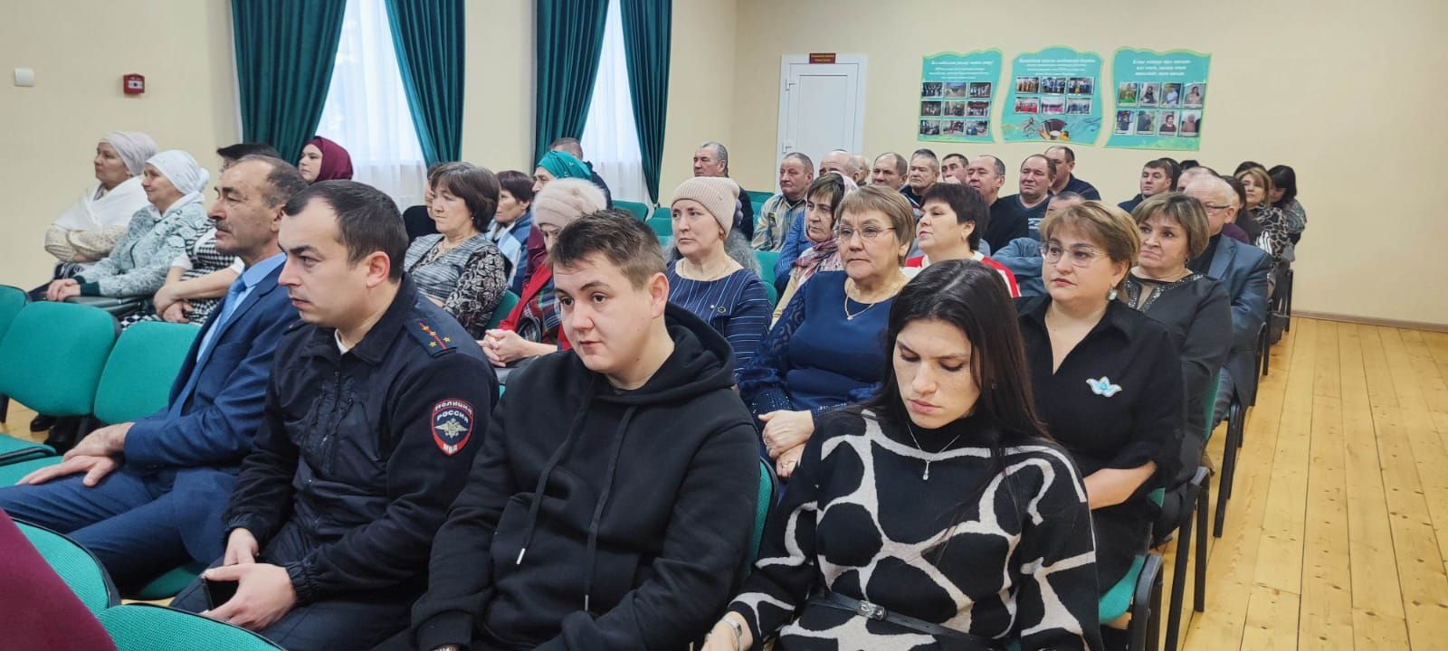 Баландыш авылында халык җыены  узды