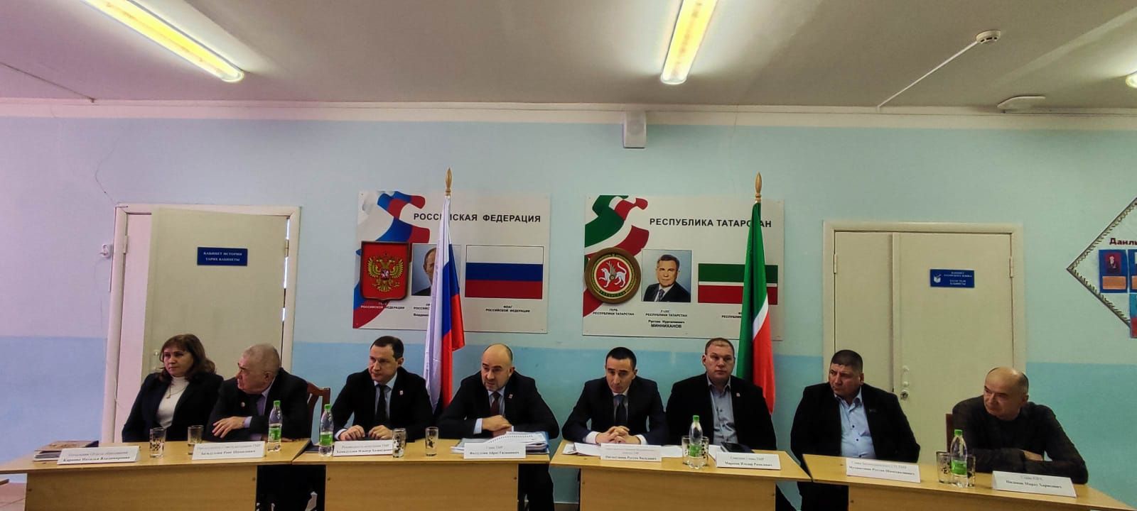 Район  башлыгы  Баландыш  төп  мәктәбе  укучылары  белән  күреште