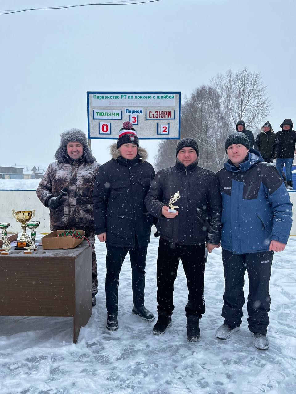 Иске Җөри авылы Кубогына хоккей ярышы узды