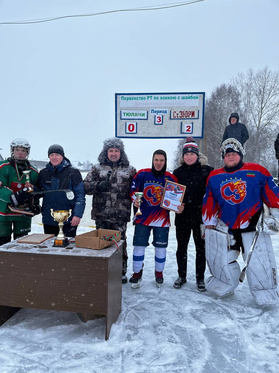 Иске Җөри авылы Кубогына хоккей ярышы узды