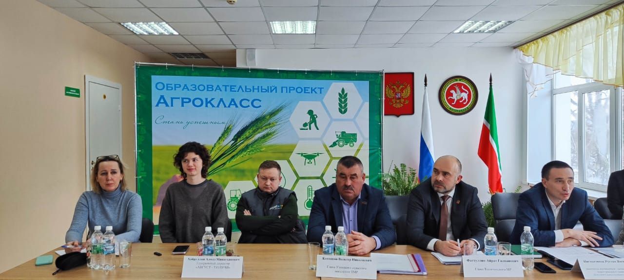 Үзәк   урта мәктәбе  укучылары  белән  очраштылар
