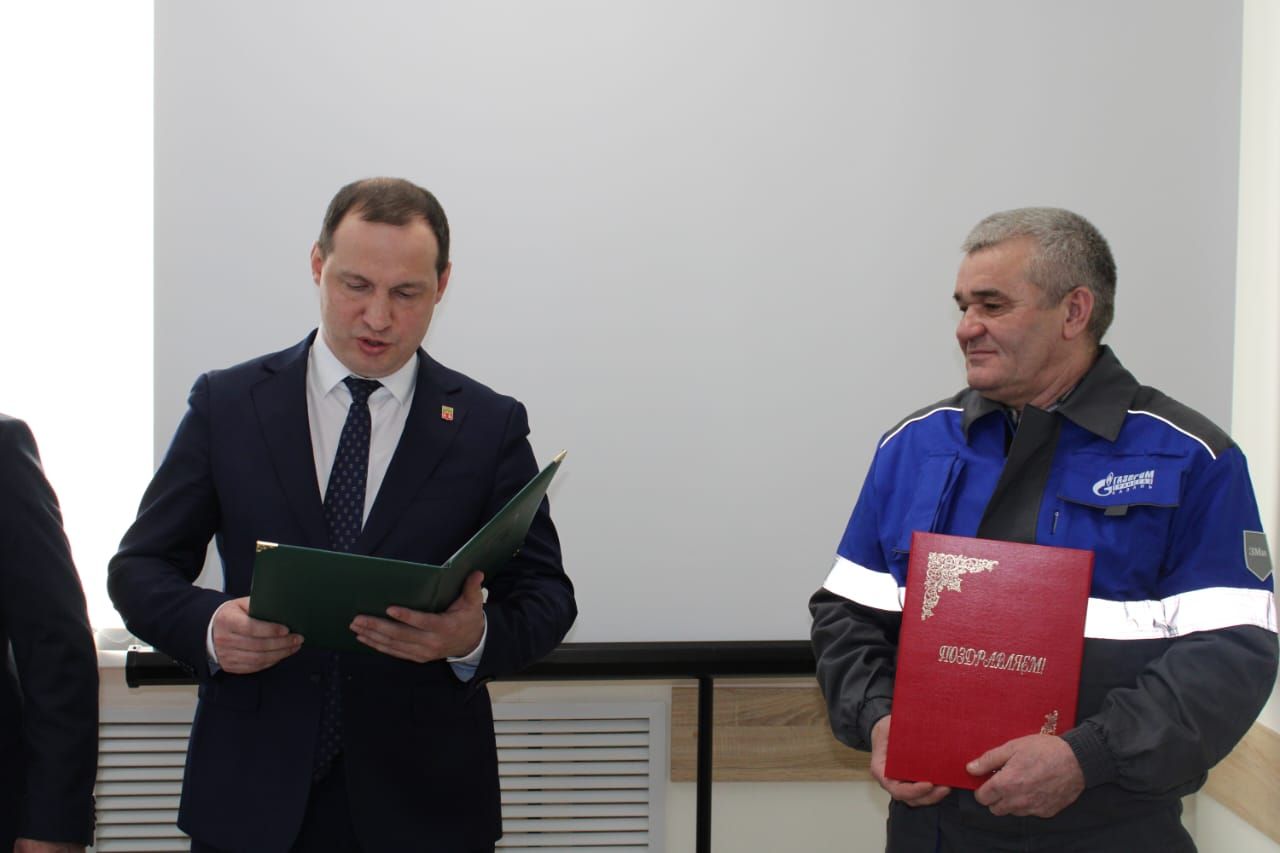 Газ хуҗалыгы хезмәткәрләре белән очраштылар