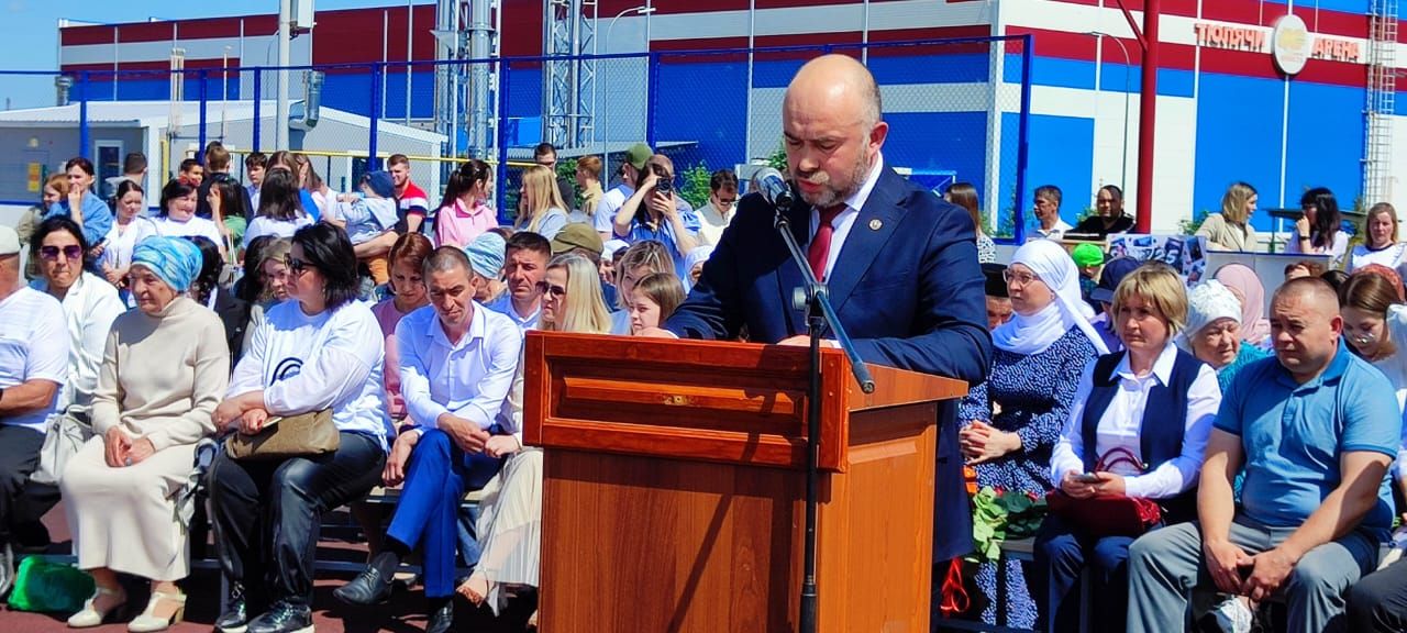 Теләче мәктәбендә “Соңгы кыңгырау” тантанасы узды