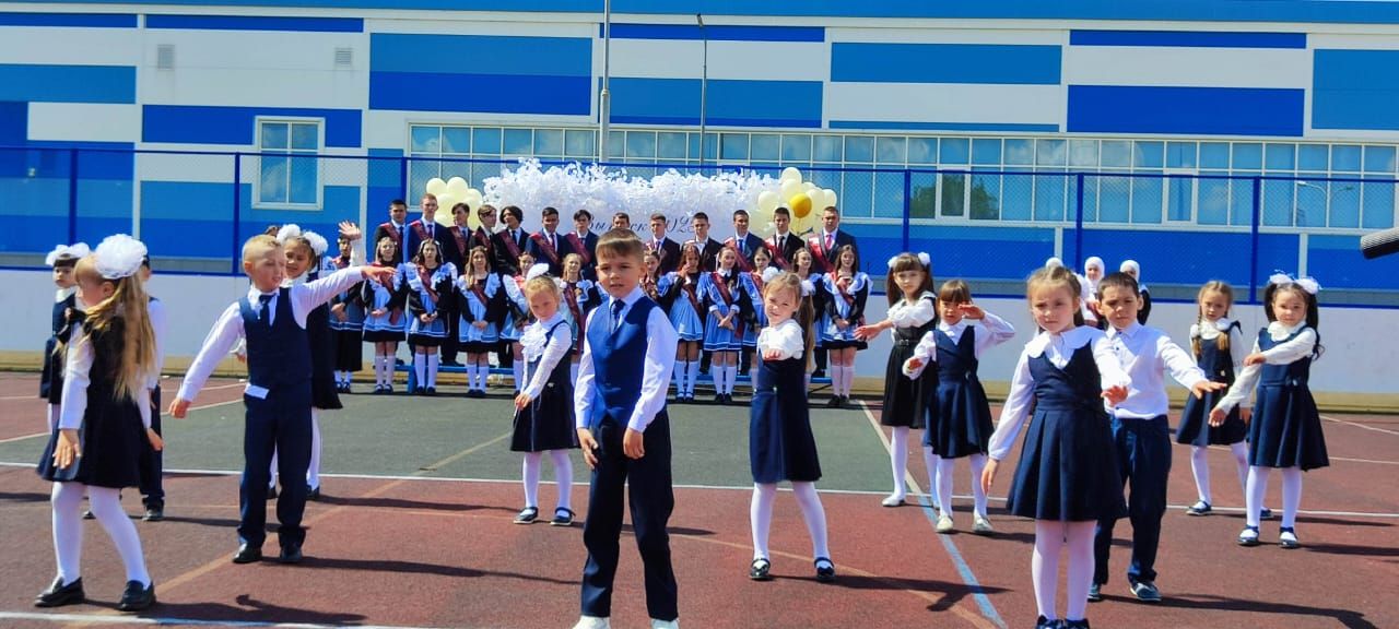 Теләче мәктәбендә “Соңгы кыңгырау” тантанасы узды