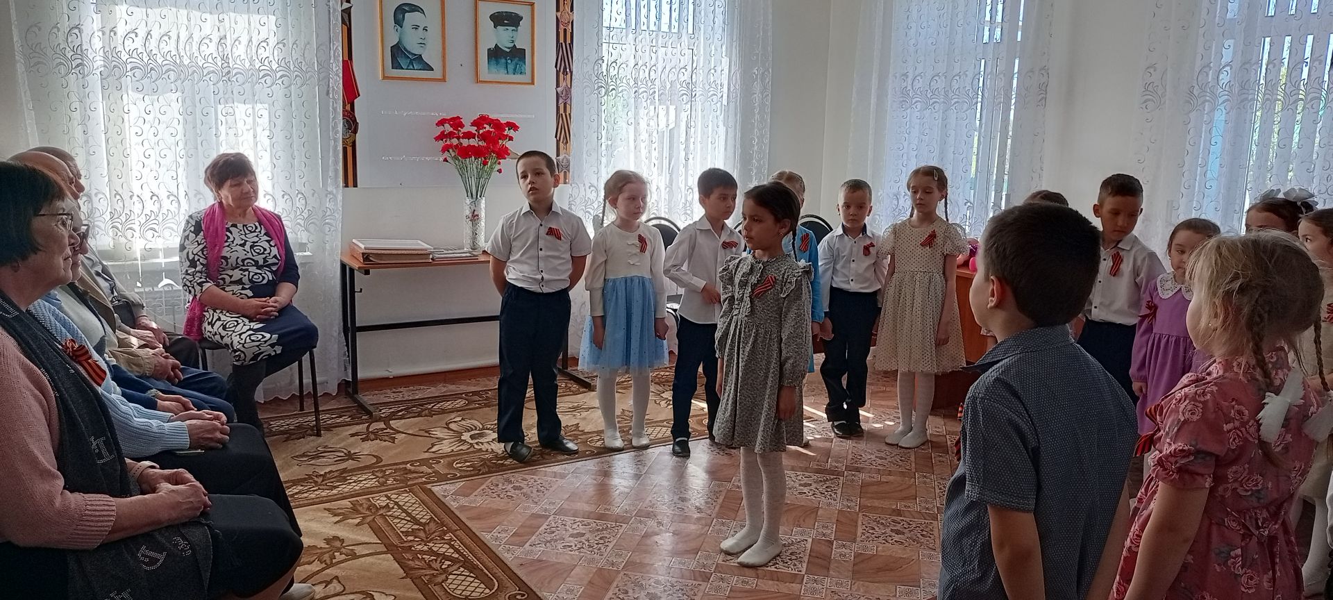 Район Ветераннар йортында кунакта булдылар