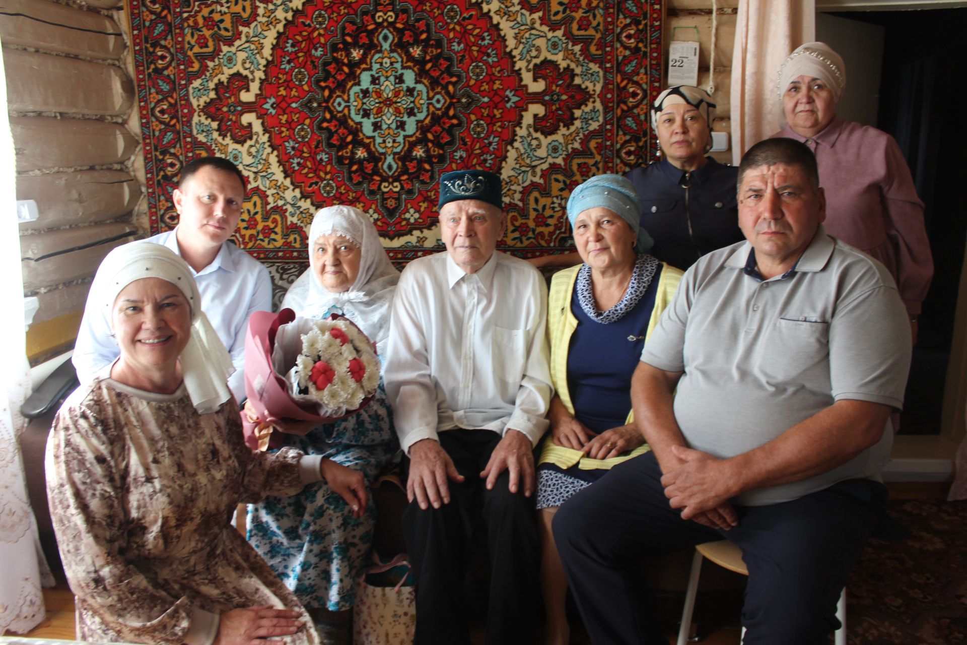 Гомерен игелекле хезмәттә үткәргән