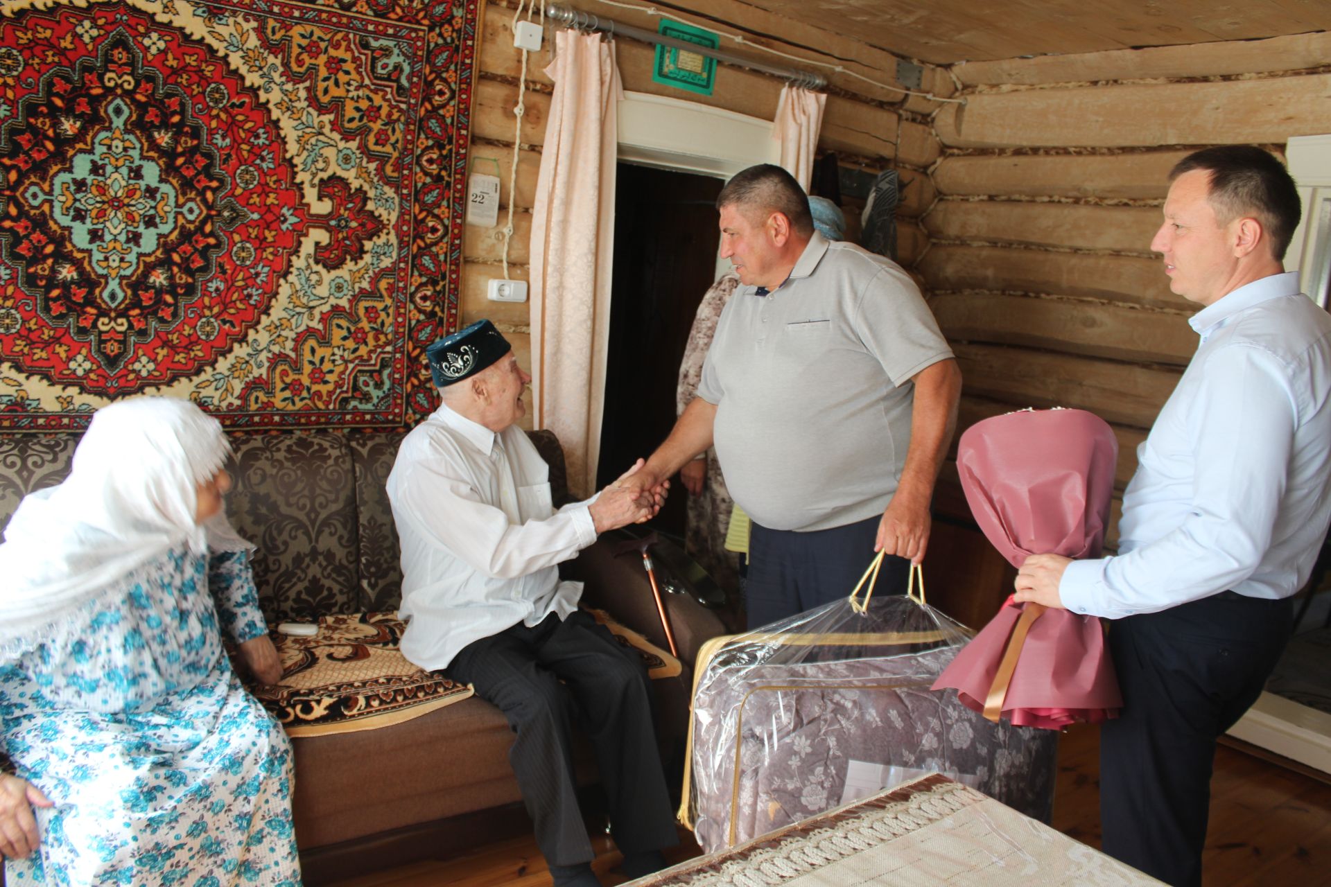 Гомерен игелекле хезмәттә үткәргән