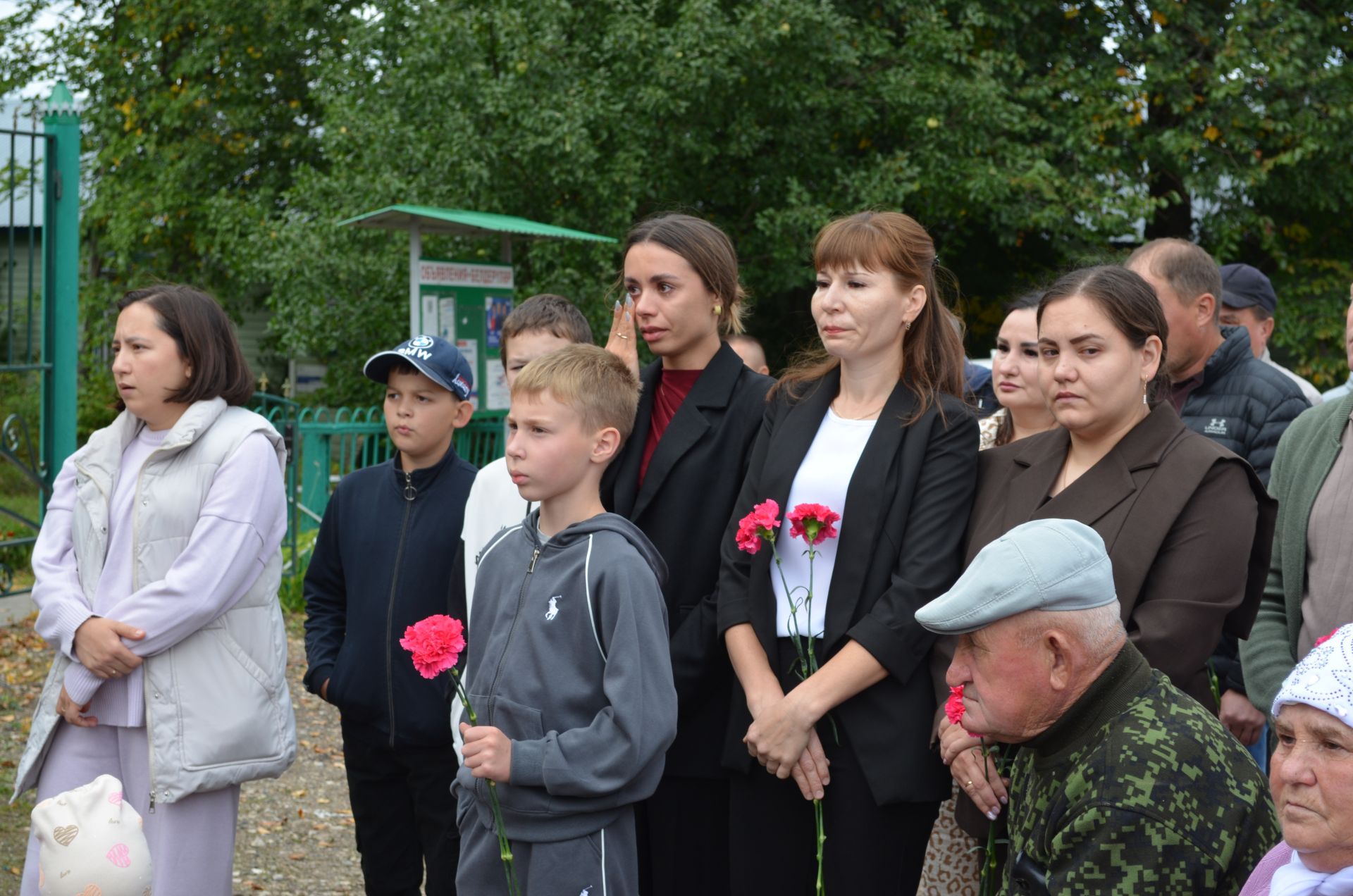 Флүр  Закировның исемен мәңгеләштерү максатыннан һәйкәл ачылды