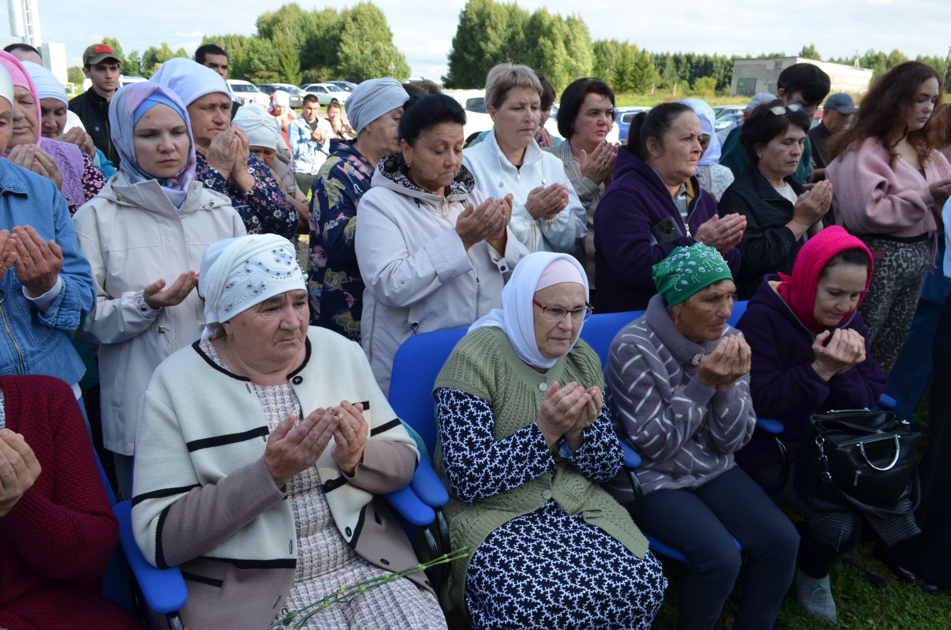 Флүр  Закировның исемен мәңгеләштерү максатыннан һәйкәл ачылды