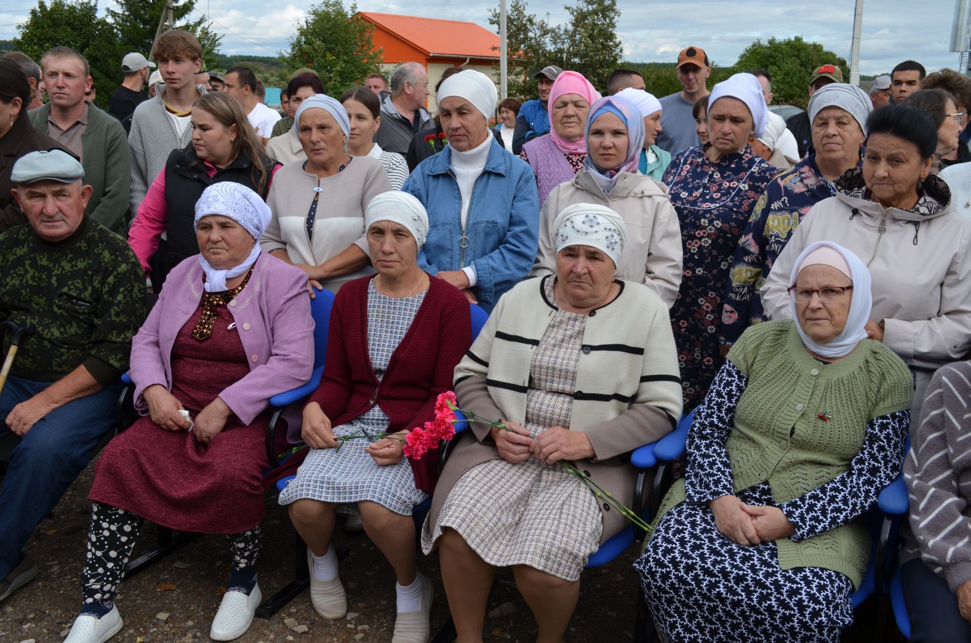 Флүр  Закировның исемен мәңгеләштерү максатыннан һәйкәл ачылды