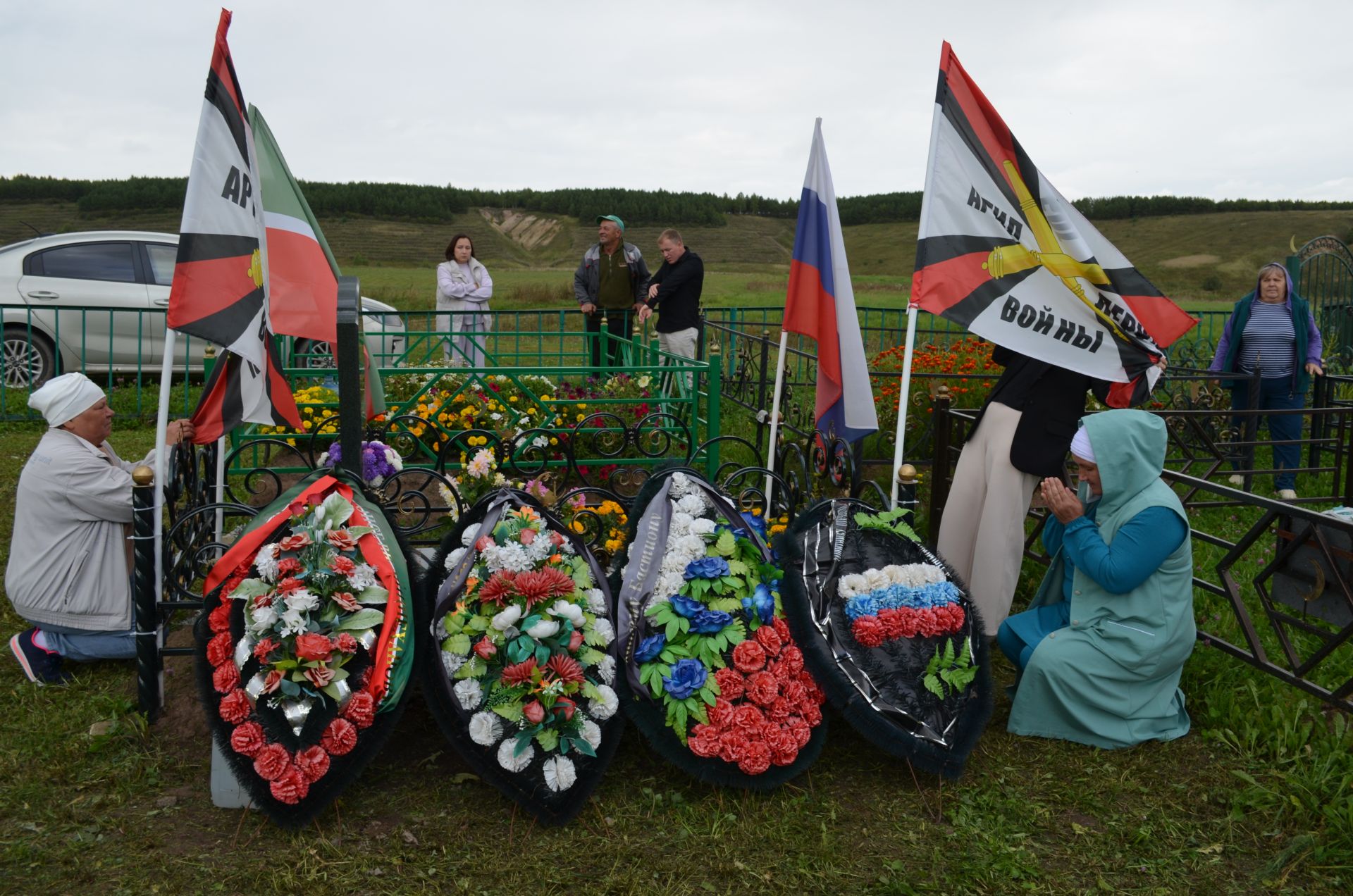 Флүр  Закировның исемен мәңгеләштерү максатыннан һәйкәл ачылды