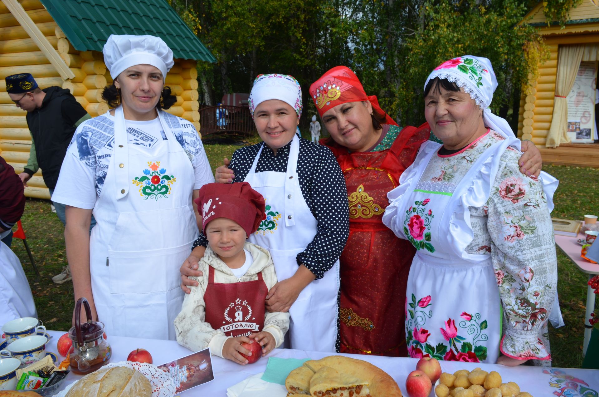 Теләчедә гастрофестиваль узды (фоторепортаж)