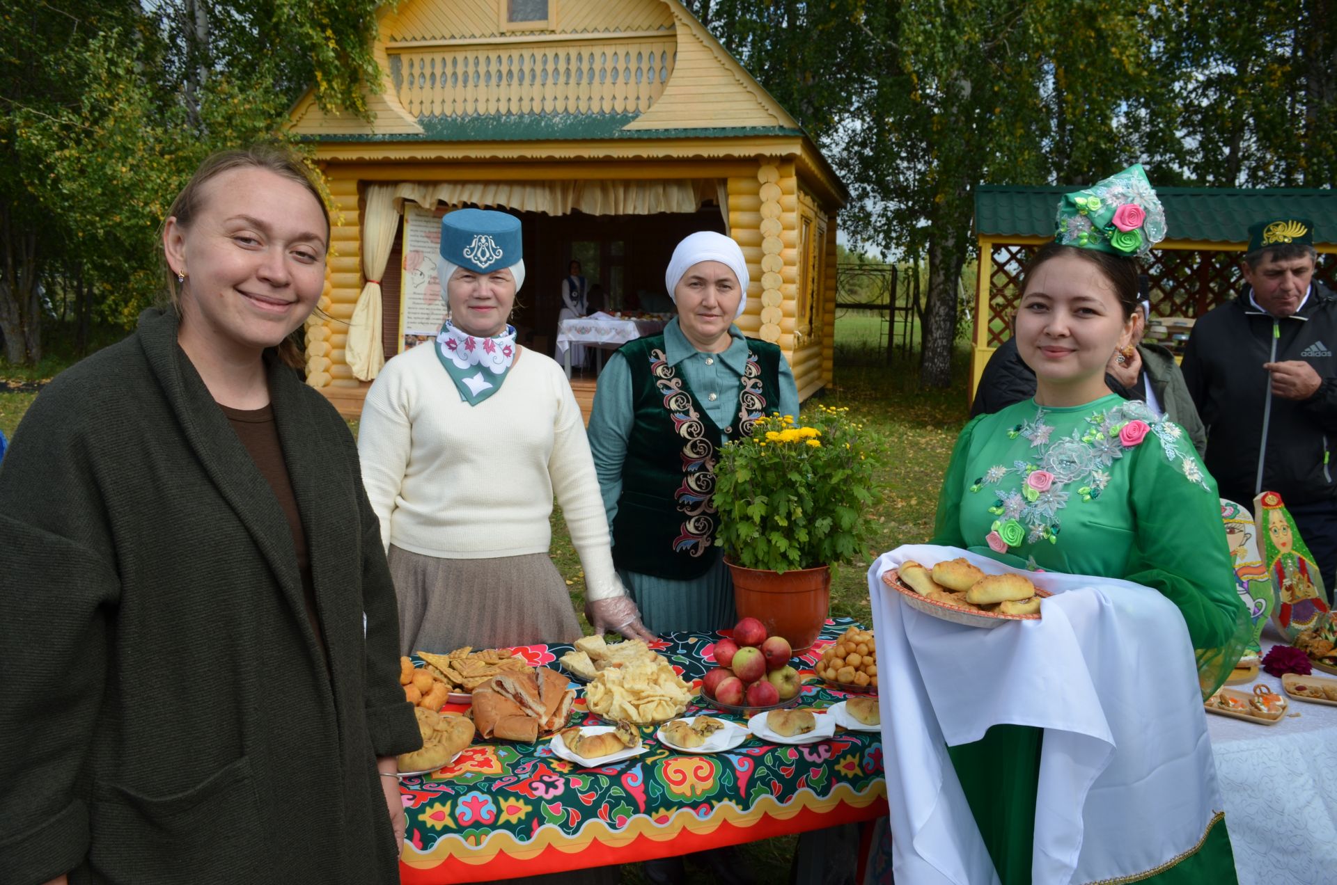 Теләчедә гастрофестиваль узды (фоторепортаж)