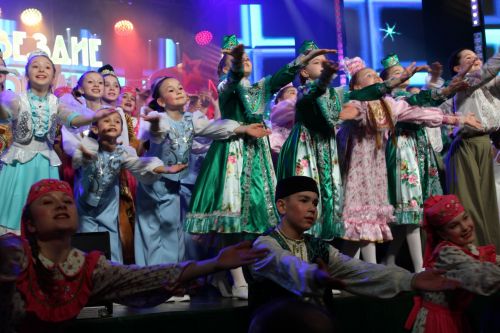 Аларны “УНИКС” көтә