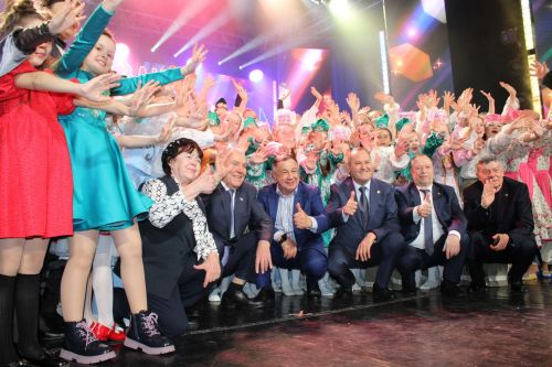 Аларны “УНИКС” көтә