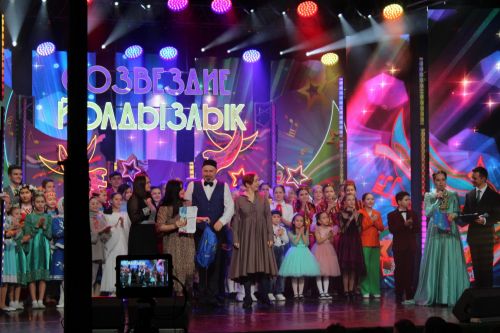 Аларны “УНИКС” көтә
