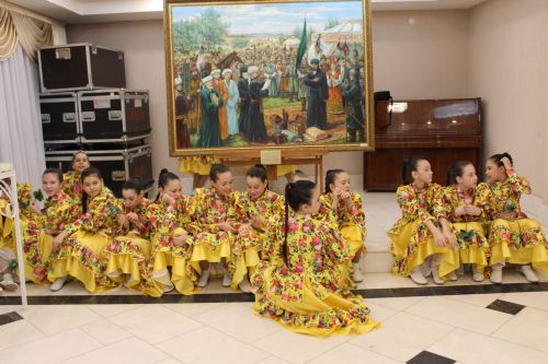 Аларны “УНИКС” көтә