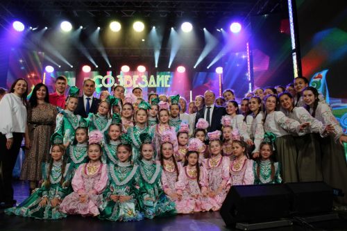 Аларны “УНИКС” көтә