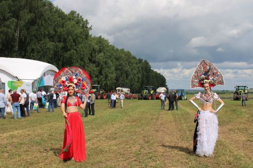 Бүген “Август“ компаниясе  «Кыр көне» үткәрде