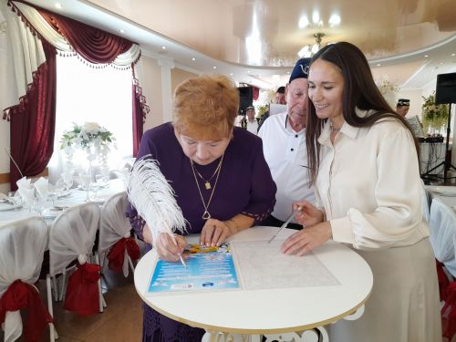 Гаилә, мәхәббәт һәм тугрылык көне уңаеннан бәйрәм чарасы узды