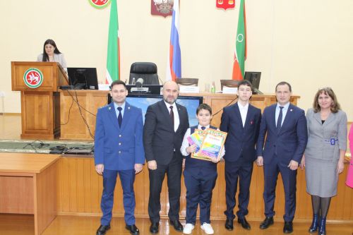 Коррупциягә каршы көрәш буенча  район комиссиясенең  утырышы узды