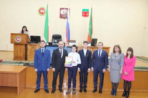 Коррупциягә каршы көрәш буенча  район комиссиясенең  утырышы узды