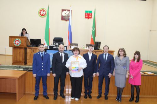 Коррупциягә каршы көрәш буенча  район комиссиясенең  утырышы узды