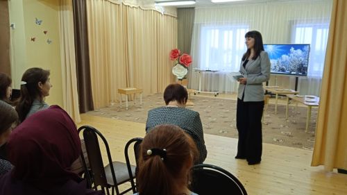 Районда мәктәпкәчә белем бирү учреждениесе мөдирләре өчен семинар узды