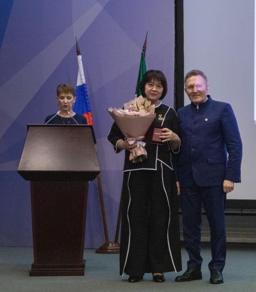 “Булышлык күрсәткән өчен” медале белән бүләкләнде