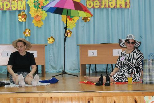 Казаклар авылында «Ягез әле, әниләр!» дип исемләнгән кичә булып узды
