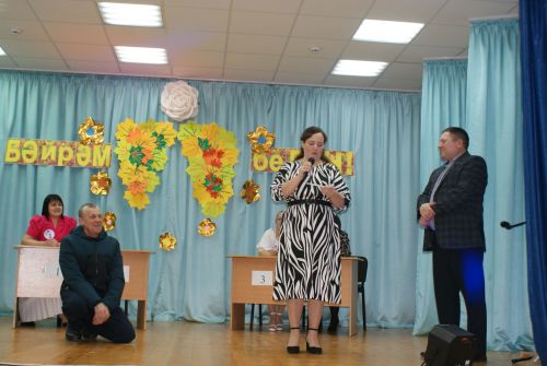 Казаклар авылында «Ягез әле, әниләр!» дип исемләнгән кичә булып узды