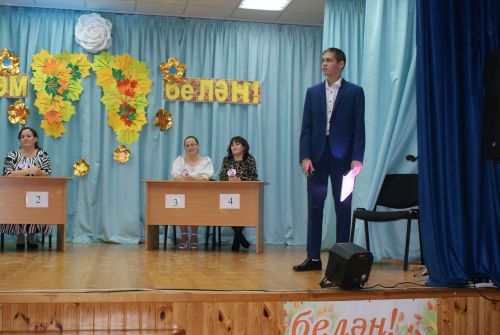 Казаклар авылында «Ягез әле, әниләр!» дип исемләнгән кичә булып узды