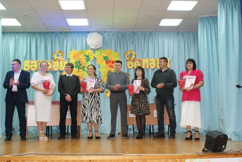 Казаклар авылында «Ягез әле, әниләр!» дип исемләнгән кичә булып узды