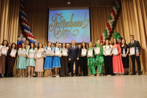 Иң – иңнәр тәбрикләнде