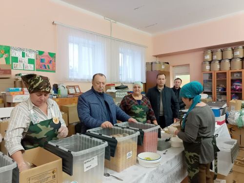 Волонтёрлар белән очраштылар