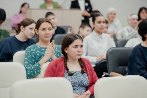 Алдынгылар хәрәкәте проекты кысаларында мәктәп театр коллективларының смотр — конкурсы узды