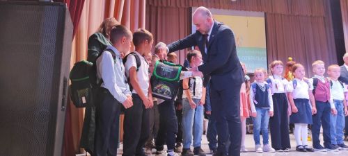«Мәктәпкә җыенырга ярдәм ит!» хәйрия акциясе кысаларында