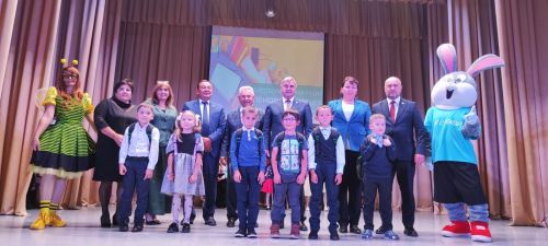 «Мәктәпкә җыенырга ярдәм ит!» хәйрия акциясе кысаларында