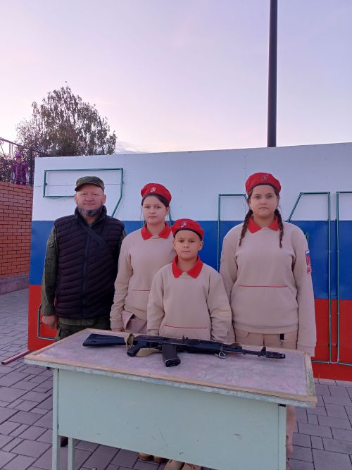 Районда Республика көнен бәйрәм иттеләр