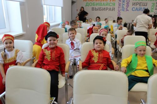 Төсләр балкышы