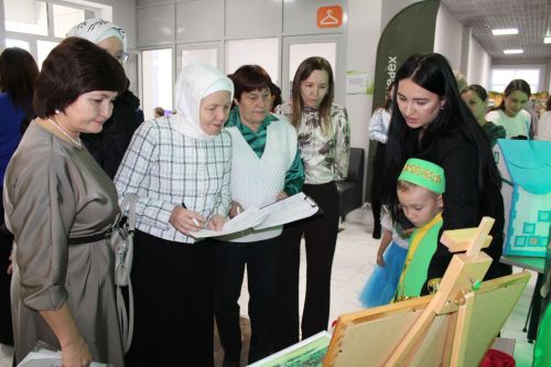 Төсләр балкышы