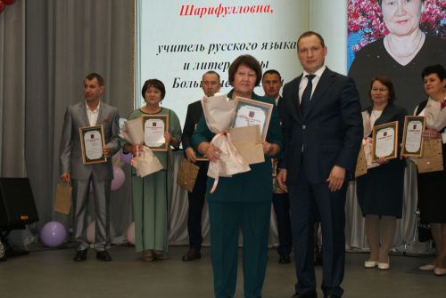 Укытучылар көненә багышланган тантаналы чара узды